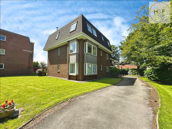 Dalmore Court
